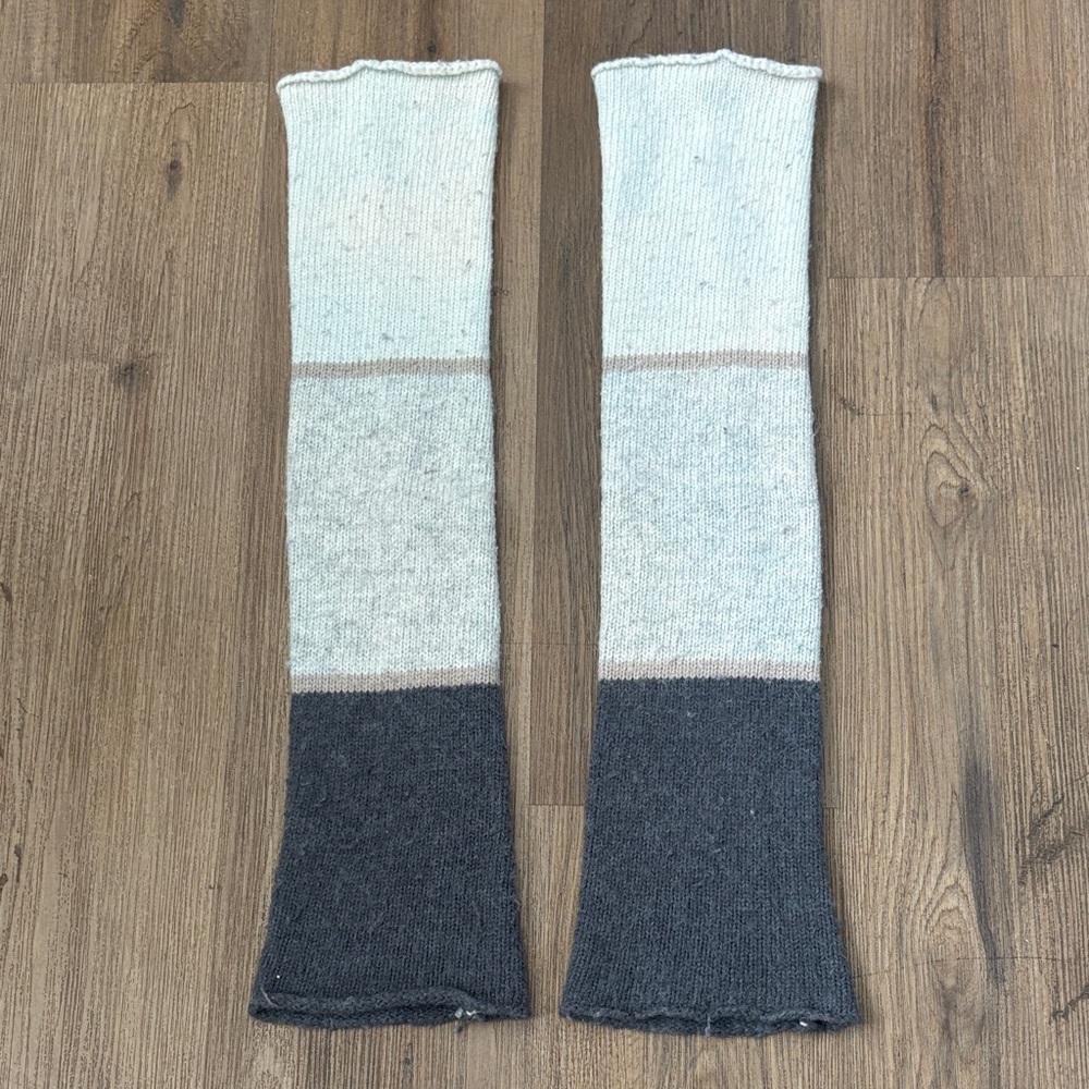 Colorblock Knit Leg Warmers in Cream, Gray and Charcoal